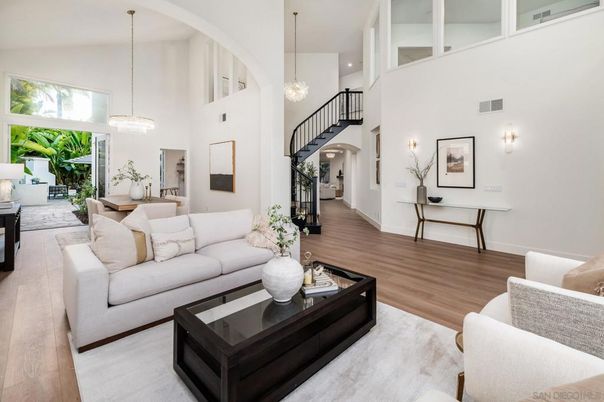 Chandelier, Dining room, Interior, Living room, Pendant Lights, Recessed Lighting, Wood Texture Flooring