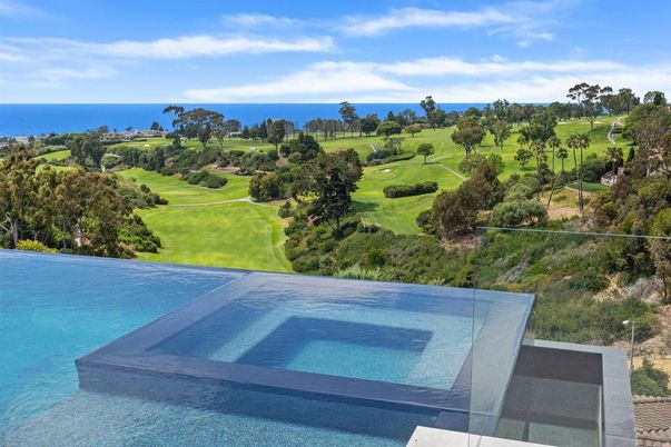 Exterior, Pool, Water
