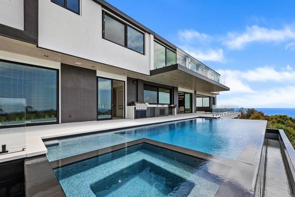 Exterior, Pool, Water
