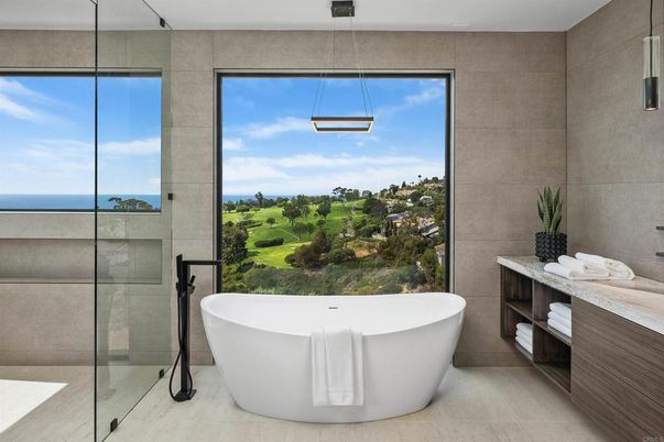 Bathroom, Free Standing Baths, Glass Shower, Interior, Pendant Lights, Water