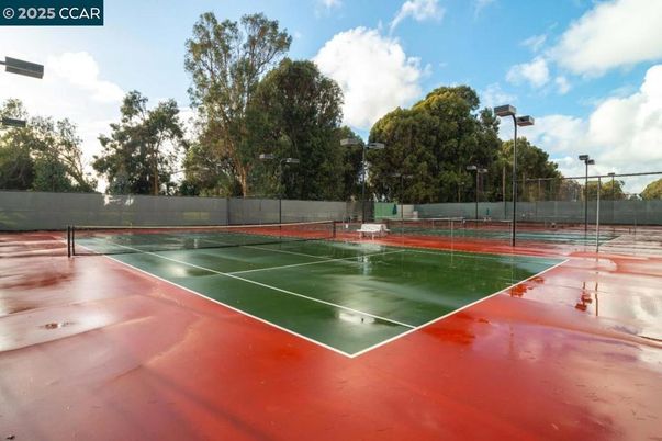 Exterior, Tennis Courts