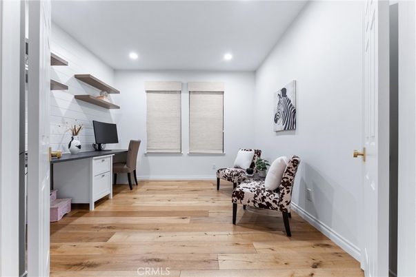 Home Office, Interior, Recessed Lighting, Wood Texture Flooring