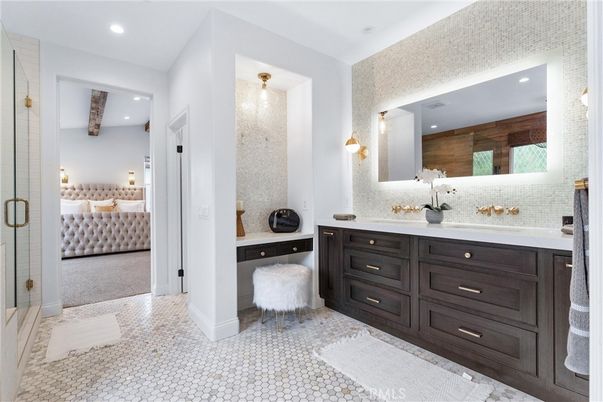Bathroom, Bedroom, Interior, Recessed Lighting