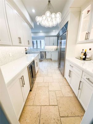 Chandelier, Interior, Kitchen, Pendant Lights, Recessed Lighting, Stainless Steel Appliances