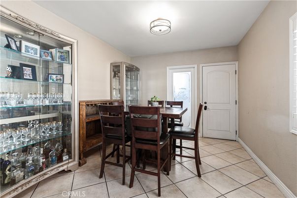 Dining room, Interior