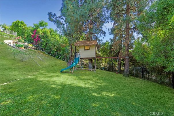 Backyard, Exterior, Playground