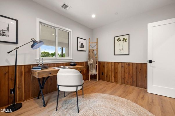 Home Office, Interior, Recessed Lighting, Wood Texture Flooring