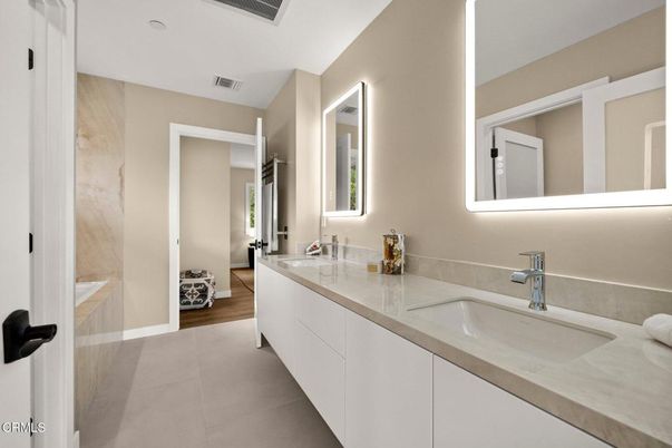 Bathroom, Dual Sink Vanities, Interior, Wood Texture Flooring