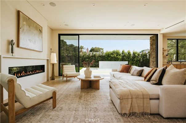 Fireplace, Interior, Living room, Recessed Lighting