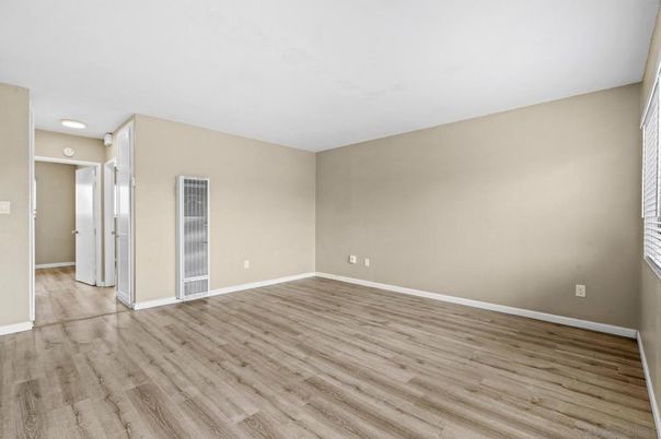 DE Listing image placeholder