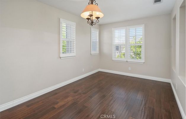 Chandelier, Empty room, Interior, Wood Texture Flooring