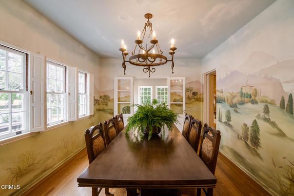 Chandelier, Dining room, Interior, Wood Texture Flooring