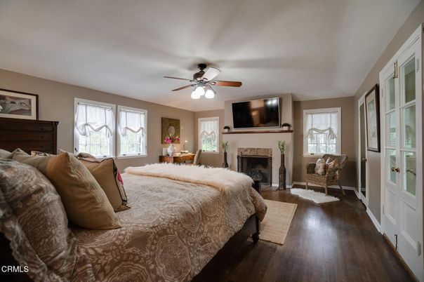 Bedroom, Fireplace, Interior, Wood Texture Flooring