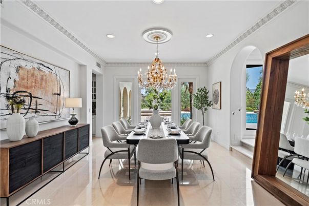 Chandelier, Dining room, Interior, Recessed Lighting