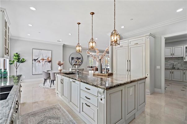 Dining room, Interior, Kitchen, Pendant Lights, Recessed Lighting