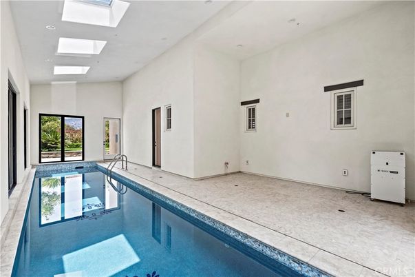 Interior, Pool, Recessed Lighting