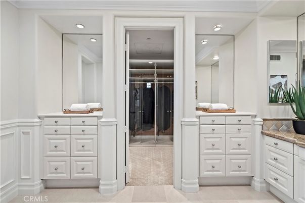 Bathroom, Interior, Recessed Lighting, Walk-in Closets