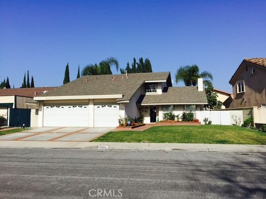 Attached, Exterior, Facade, Ranch