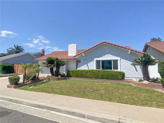 Exterior, Facade, Spanish Mediterranean