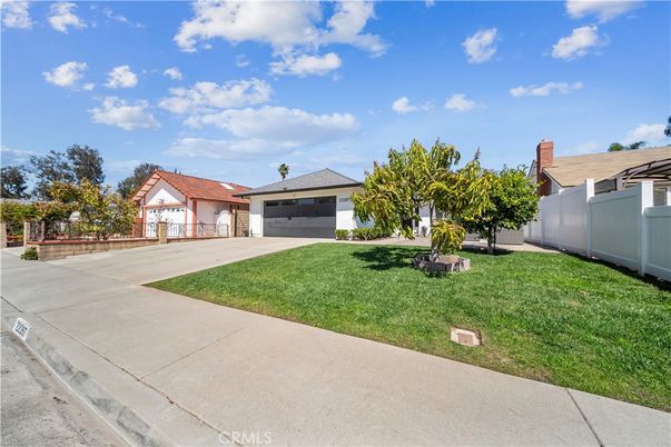 Backyard, Detached Garage, Exterior
