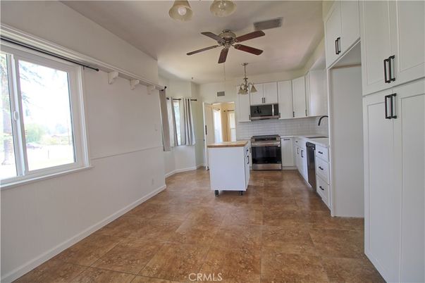 Interior, Kitchen, Pendant Lights, Stainless Steel Appliances