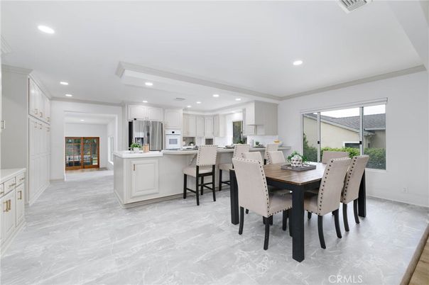 Dining room, Interior, Kitchen, Recessed Lighting, Stainless Steel Appliances