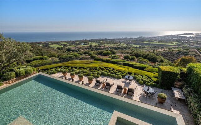 Exterior, Pool, Water
