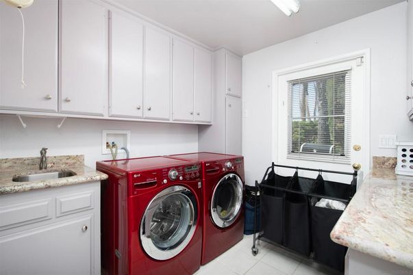 Interior, Washer