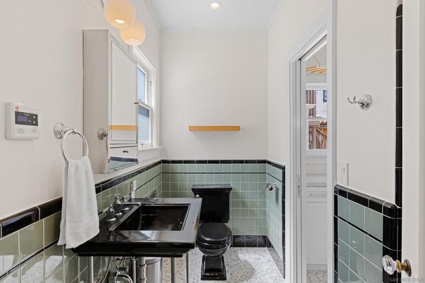 Bathroom, Interior, Recessed Lighting