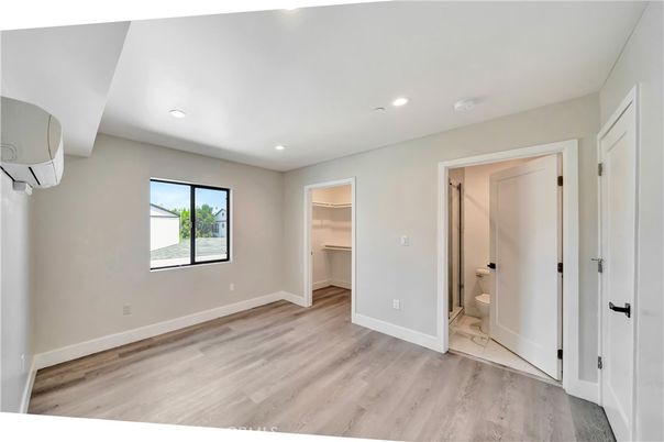 Empty room, Interior, Marble, Recessed Lighting, Wood Texture Flooring