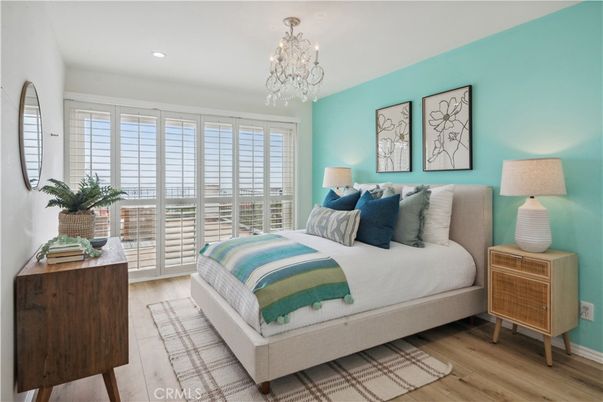 Bedroom, Chandelier, Interior, Recessed Lighting, Wood Texture Flooring
