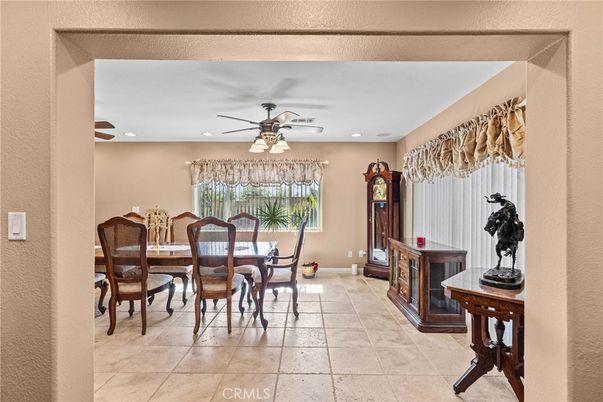 Dining room, Interior, Recessed Lighting