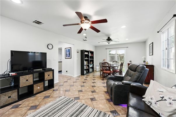 Dining room, Interior, Living room, Recessed Lighting