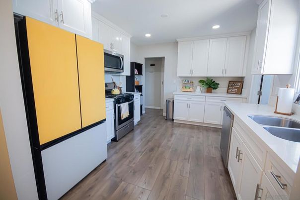 Interior, Kitchen, Recessed Lighting, Wood Texture Flooring