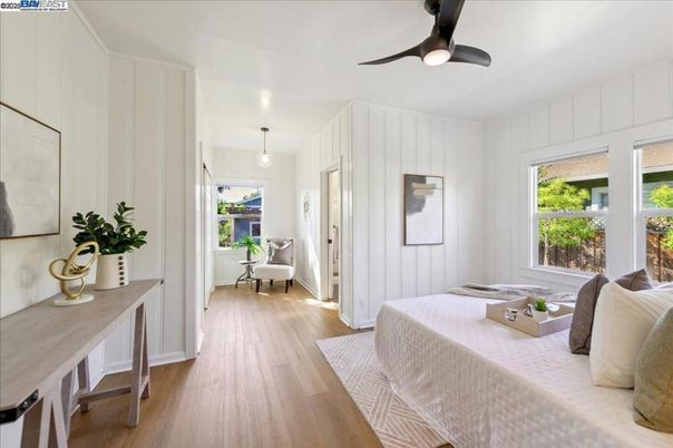 Bedroom, Interior, Pendant Lights, Wood Texture Flooring