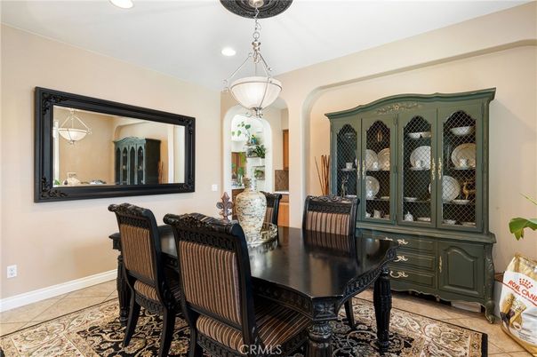 Dining room, Interior, Pendant Lights, Recessed Lighting