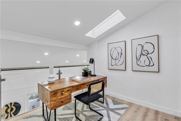 Home Office, Interior, Recessed Lighting, Wood Texture Flooring