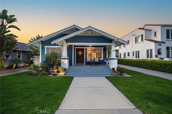 Exterior, Facade, American Craftsman