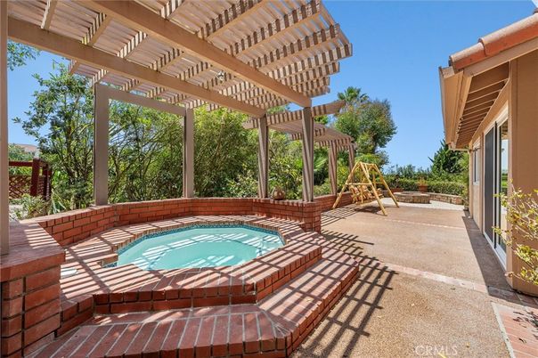 Exterior, Playground, Pool