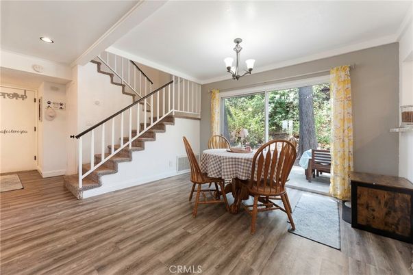 Chandelier, Dining room, Interior, Recessed Lighting, Wood Texture Flooring