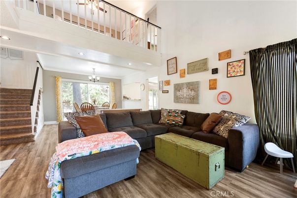 Chandelier, Dining room, Interior, Living room, Recessed Lighting, Wood Texture Flooring
