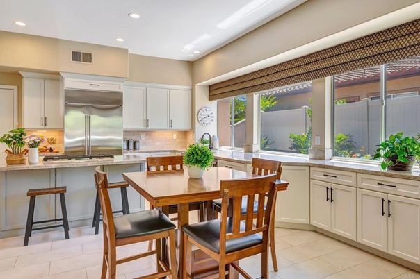 Dining room, Interior, Kitchen, Recessed Lighting, Stainless Steel Appliances