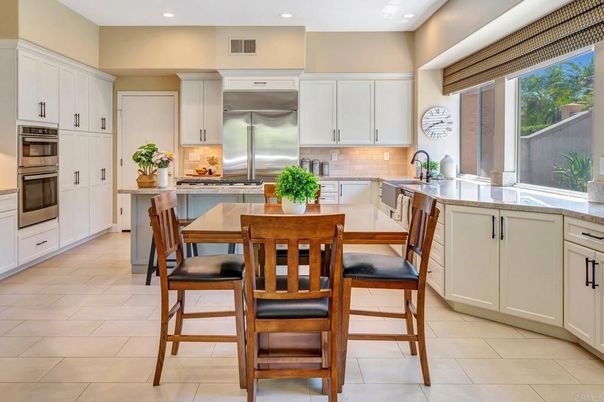 Dining room, Interior, Kitchen, Recessed Lighting, Stainless Steel Appliances