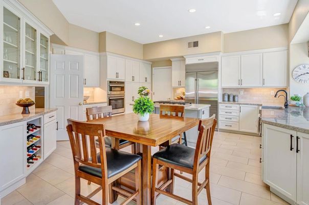 Dining room, Interior, Kitchen, Recessed Lighting, Stainless Steel Appliances