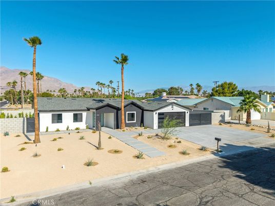 Attached, Exterior, Facade, Ranch
