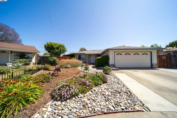 Attached, Backyard, Exterior, Facade, Ranch