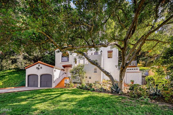 Backyard, Detached Garage, Exterior
