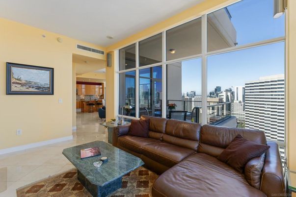 Interior, Living room, Water