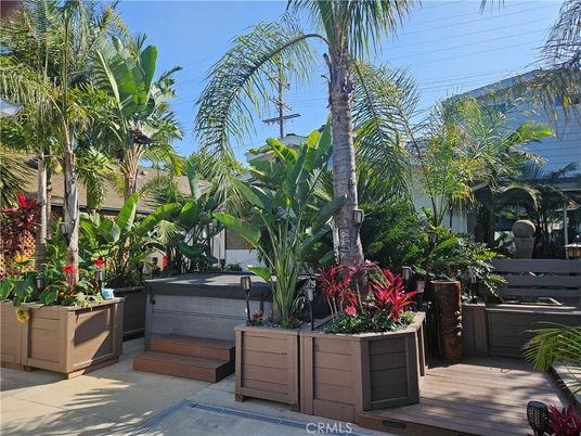 Exterior, Hot Tub
