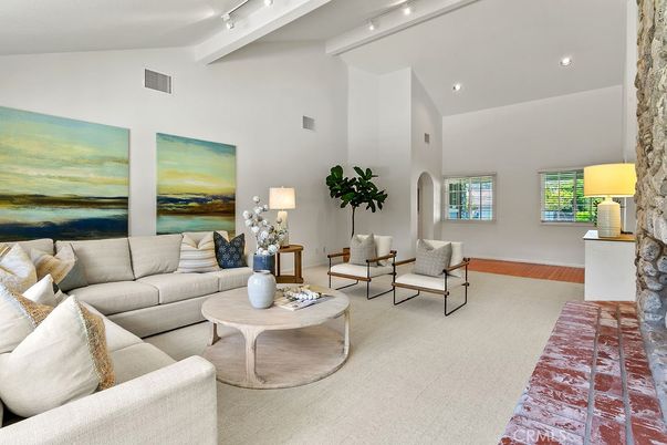 Interior, Living room, Recessed Lighting, Water